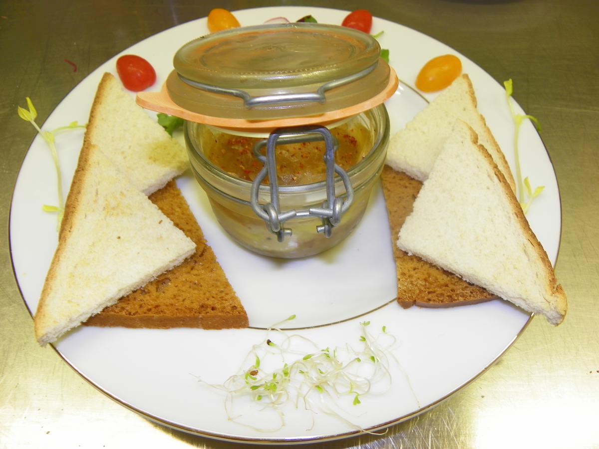 Logis- Hotel Spa Restaurant L'Epicurial Saint-Pey-de-Castets ภายนอก รูปภาพ