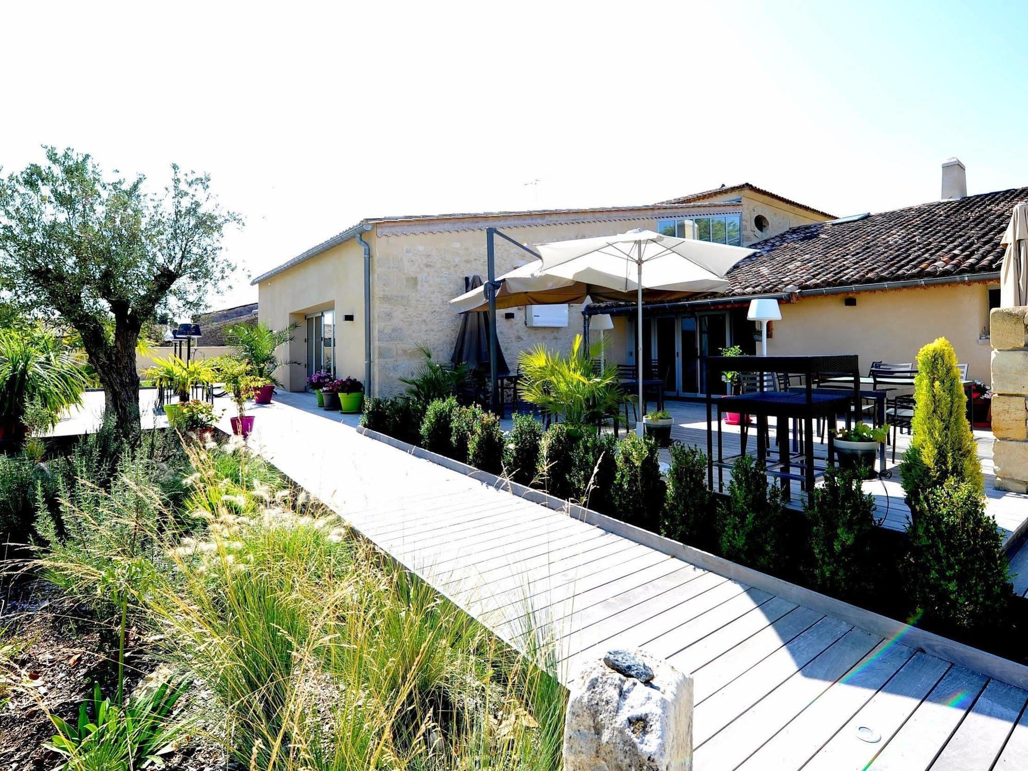Logis- Hotel Spa Restaurant L'Epicurial Saint-Pey-de-Castets ภายนอก รูปภาพ