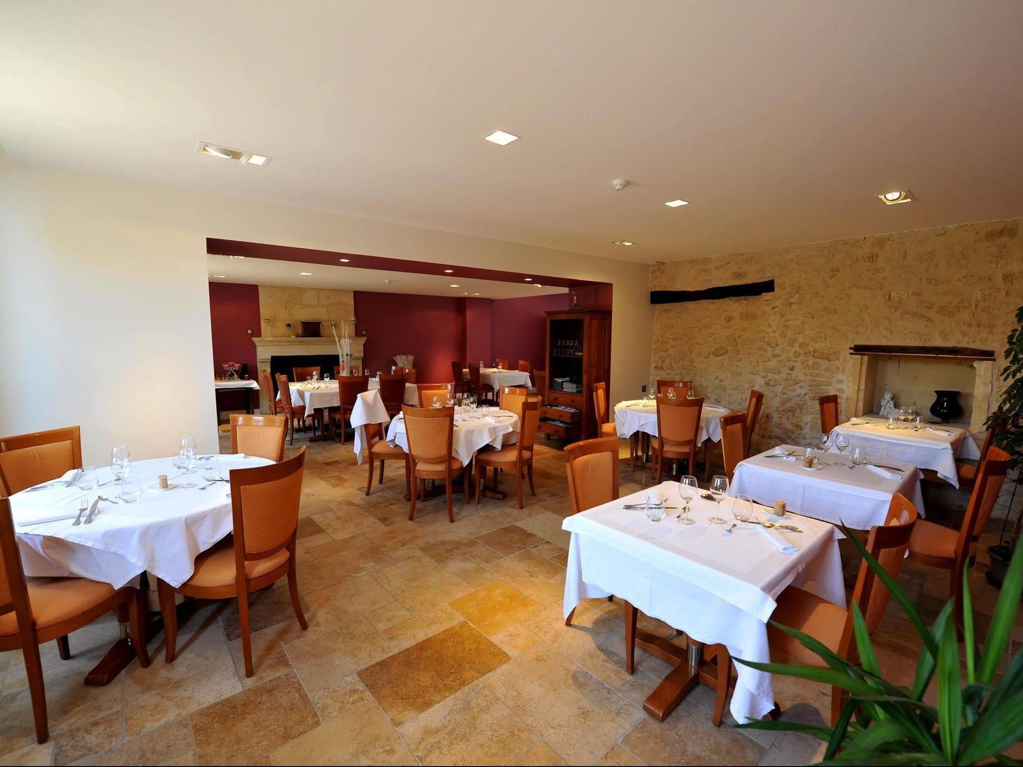 Logis- Hotel Spa Restaurant L'Epicurial Saint-Pey-de-Castets ภายนอก รูปภาพ